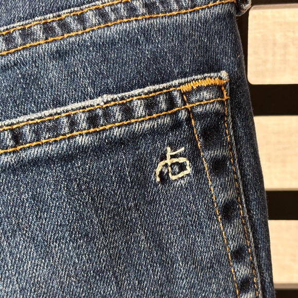 ๐Rag & Bone Blue Dre Capri Leg Jeans Size 26 Distressed Cropped๐ - Picture 9 of 17